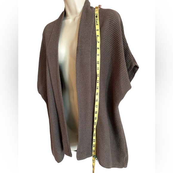 Old navy on hunter green knit-like short sleeve cardigan size M - Picture 5 of 6